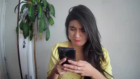 Silvie online show from January 2025 03:44:01 PM