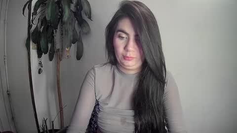 Silvie online show from January 2025 12:49:01 AM