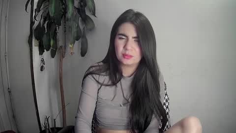 Silvie online show from January 2025 03:51:02 AM