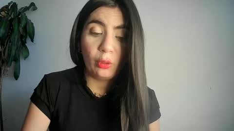 Silvie online show from February 2025 10:00:02 PM