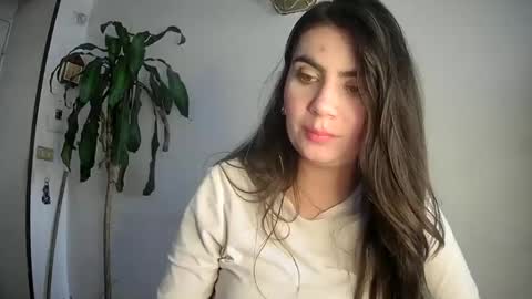 Silvie online show from March 2025 09:00:02 PM