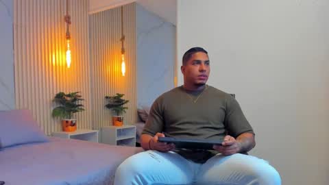 simeone_panda online show from December 2024 12:01:01 PM