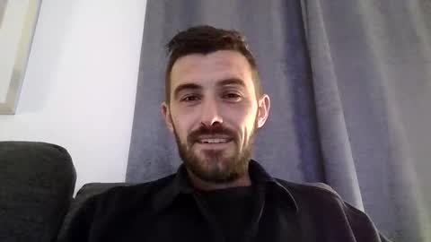 Snapshot of simomoliver chatting on November 2025 06:30:01 PM simomoliver online show from November 2025 06:30:01 PM