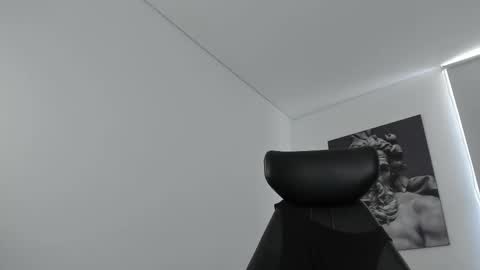 Snapshot of simon_leon01 chatting on October 2025 04:05:02 PM simon_leon01 online show from October 2025 04:05:02 PM