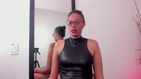 simona_brooke online show from September 2025 09:20:01 PM