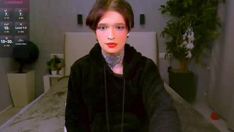 Simona online show from February 2025 04:11:02 PM