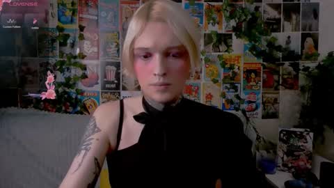 Simona online show from October 2025 11:14:01 PM