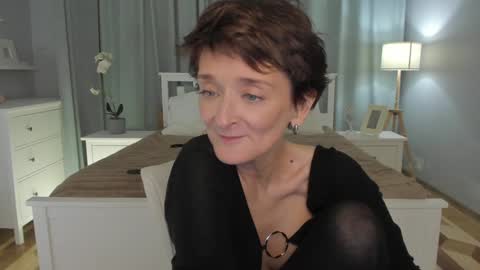 Simona  online show from January 2025 04:50:02 PM