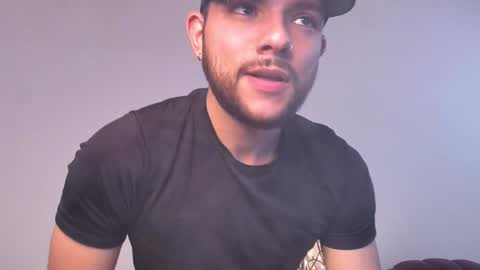 Snapshot of simoncstno chatting on February 2025 06:29:02 PM Simn online show from February 2025 06:29:02 PM