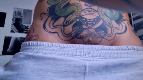 Snapshot of simone_4201 chatting on September 2025 05:27:02 PM Sim. online show from September 2025 05:27:02 PM