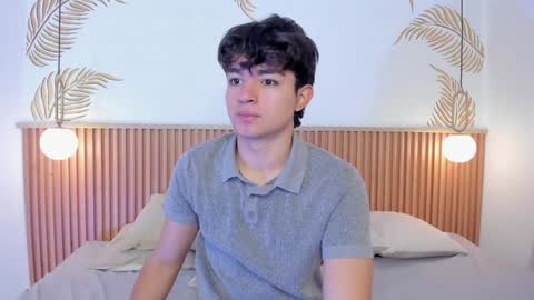  Simon  online show from December 2024 02:03:02 PM