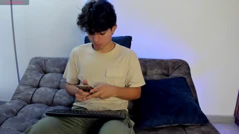  Simon  online show from February 2025 02:02:02 PM