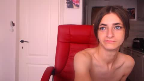 simyhvn online show from September 2025 05:19:02 AM