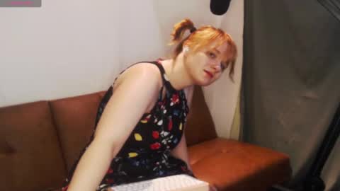 Sunny online show from October 2025 03:07:02 PM