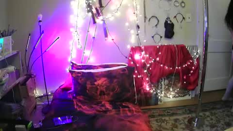 Scarlett online show from December 2024 06:44:02 AM