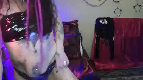 Scarlett online show from January 2025 04:19:01 AM