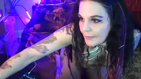 Scarlett online show from January 2025 07:21:01 AM