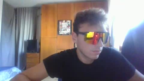 Snapshot of sinvi1915 chatting on October 2025 11:11:01 AM sinvi1915 online show from October 2025 11:11:01 AM