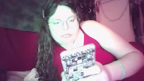 Siofra online show from February 2025 12:05:02 PM