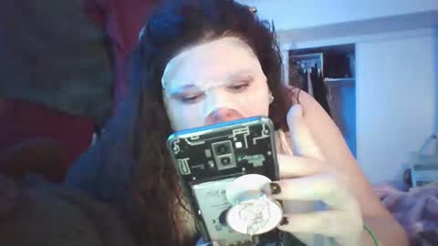 Siofra online show from February 2025 07:55:01 PM