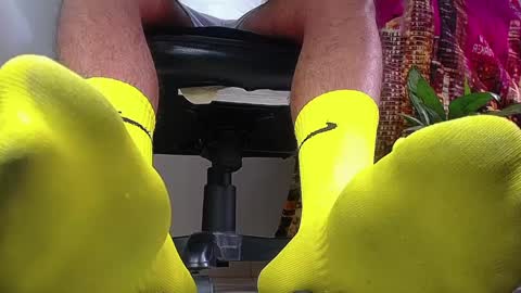 only foot                         worshipers here online show from December 2024 08:32:01 PM