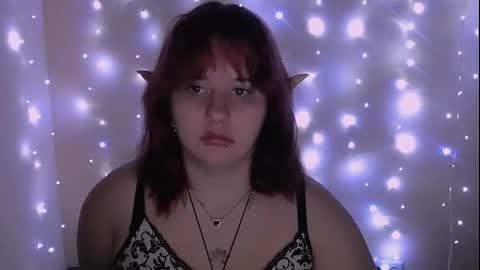 Snapshot of siren_dahlia_ chatting on October 2025 06:47:01 AM Mina online show from October 2025 06:47:01 AM