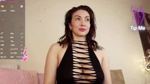 siren indira online show from September 2025 05:47:02 PM