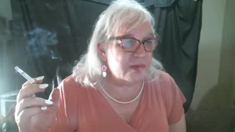 Sissy Diane online show from September 2025 11:30:01 PM