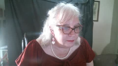 Sissy Diane online show from September 2025 11:30:01 PM