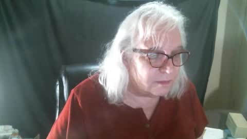 Sissy Diane online show from November 2025 12:38:02 AM