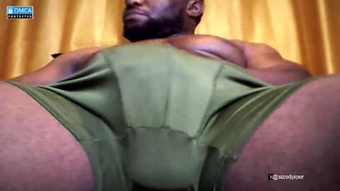 Snapshot of sizedpiper chatting on November 2025 12:01:02 AM Pvt is open. Drop thumbs up in satisfaction online show from November 2025 12:01:02 AM