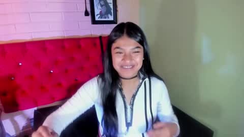 Skarlet online show from March 2025 06:05:02 PM