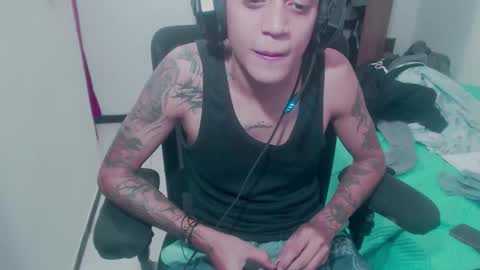 Snapshot of skateboy444 chatting on October 2025 08:23:02 AM king online show from October 2025 08:23:02 AM