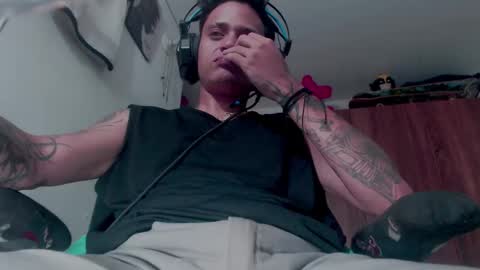 Snapshot of skateboy444 chatting on October 2025 05:37:02 AM king online show from October 2025 05:37:02 AM