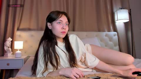 Snapshot of skelerata chatting on October 2025 01:19:01 AM Emily online show from October 2025 01:19:01 AM