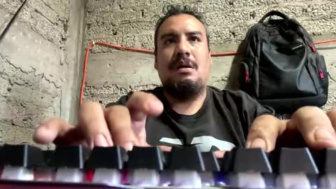 Snapshot of skinhell chatting on November 2025 11:36:02 PM Elias online show from November 2025 11:36:02 PM