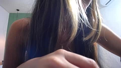 Snapshot of skinny_hottie18 chatting on January 2025 04:36:01 PM skinny_hottie18 online show from January 2025 04:36:01 PM