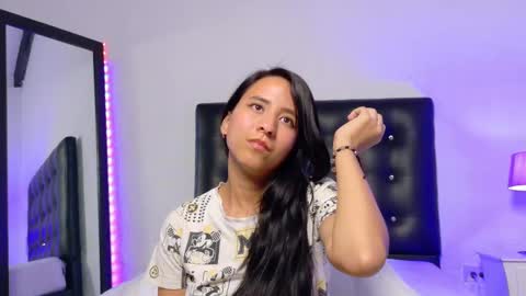 Snapshot of skinny_hottie18 chatting on September 2025 02:33:02 PM skinny_hottie18 online show from September 2025 02:33:02 PM