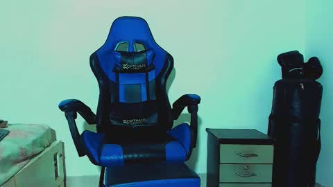 Snapshot of skinny_marked chatting on October 2025 02:15:01 AM skinny marked online show from October 2025 02:15:01 AM