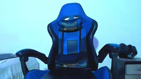 Snapshot of skinny_marked chatting on November 2025 05:16:01 PM skinny marked online show from November 2025 05:16:01 PM