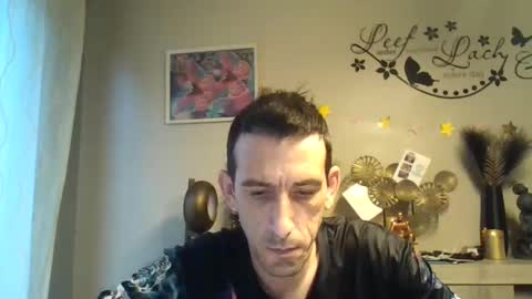 Snapshot of skinnybigcock2 chatting on December 2024 08:09:02 AM SkinnyBigCock2 online show from December 2024 08:09:02 AM