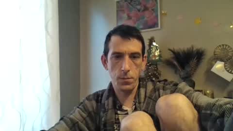 Snapshot of skinnybigcock2 chatting on January 2025 08:54:01 AM SkinnyBigCock2 online show from January 2025 08:54:01 AM