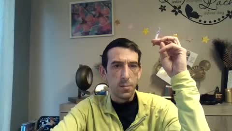 Snapshot of skinnybigcock2 chatting on January 2025 07:59:01 AM SkinnyBigCock2 online show from January 2025 07:59:01 AM