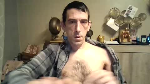 Snapshot of skinnybigcock2 chatting on January 2025 06:55:02 AM SkinnyBigCock2 online show from January 2025 06:55:02 AM