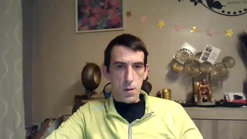 Snapshot of skinnybigcock2 chatting on February 2025 02:47:01 AM SkinnyBigCock2 online show from February 2025 02:47:01 AM