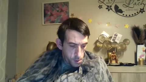 Snapshot of skinnybigcock2 chatting on February 2025 05:18:02 AM SkinnyBigCock2 online show from February 2025 05:18:02 AM