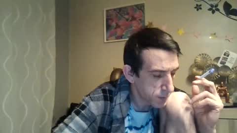 Snapshot of skinnybigcock2 chatting on February 2025 04:33:01 AM SkinnyBigCock2 online show from February 2025 04:33:01 AM
