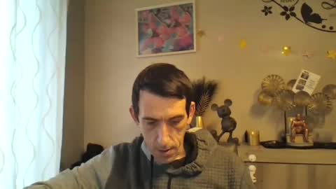 Snapshot of skinnybigcock2 chatting on February 2025 08:15:02 AM SkinnyBigCock2 online show from February 2025 08:15:02 AM