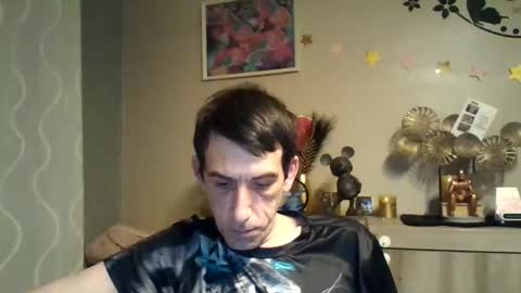 Snapshot of skinnybigcock2 chatting on February 2025 05:04:01 AM SkinnyBigCock2 online show from February 2025 05:04:01 AM