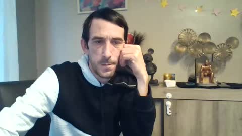 Snapshot of skinnybigcock2 chatting on February 2025 08:07:01 AM SkinnyBigCock2 online show from February 2025 08:07:01 AM